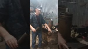 Быстрая заправка шприца солидолом и чистые руки.