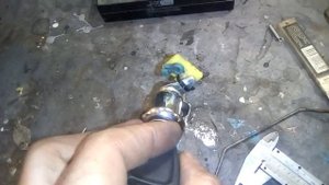 Замена личинки замка Ивеко Дейли на газелевскую