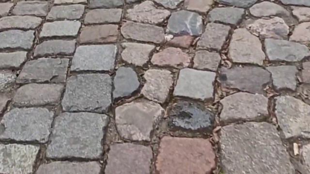 Город фонтанов и цветов.