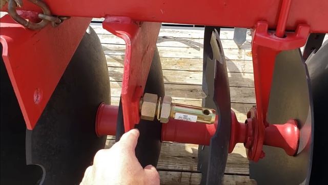 Home Made Disc-Chisel Plow! Fabrication for quick attach & Daily VLOG! смотреть онлайн