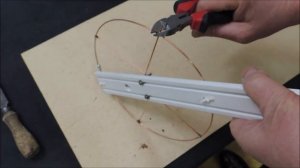 Надёжная ? ТВ антенна, цифровой сигнал DVB-T2. Работает сразу, без настройки.