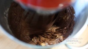 Шоколадно-банановые капкейки за 5 минут! || Choco banana cupcakes in 5 min! || Elena Stasevich HM