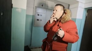 Пьяный Сергей Симонов приехал к Толяну .