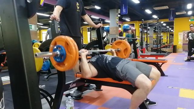 1 1 Жим лежа,105 смотреть онлайн