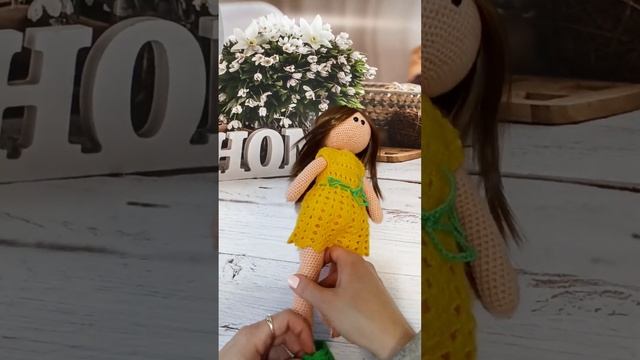 Вязаная кукла в жёлтом платье⭐⭐⭐ смотреть онлайн