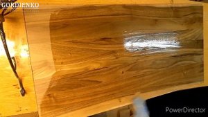 Покрытие столешницы из ореха. Масло Osmo Top Oil в работе.