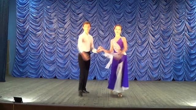 " ВАЛЬС" солисты ансамбля танца "Акварель" Картамышева Елизавета и Филиппенко Дмитрий смотреть онлайн