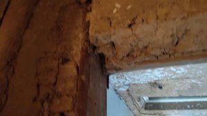 Дверной проем Глина ,Саман стены подымаем на 8 см