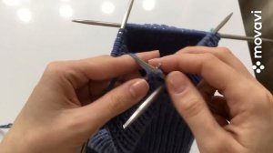 Мужская шапка с отворотом с интересной диагональной макушкой из 100% мериносовой шерсти.