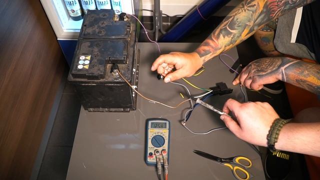 Jak zabezpieczyć Skutecznie furę przed kradzieżą za 18zł !!! Samemu смотреть онлайн