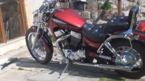 Suzuki Intruder VS 1400 tuned In sound at idle with silver tail exhaust