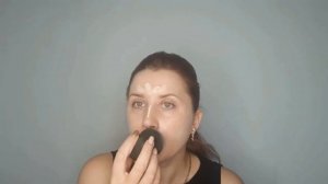 Ровный тон кожа Макияж. Плотное нанесение