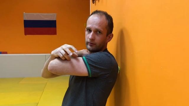 Как расслабить мышцы спины в домашних условиях. Самомассаж |Домашняя тренировка | Green Line смотреть онлайн