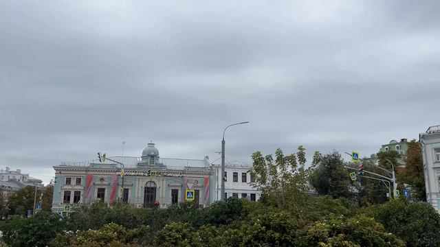 9 сентября 2023 года. Прогулка от площади Трёх вокзалов через Цветной бульвар на Пушкинскую. смотреть онлайн