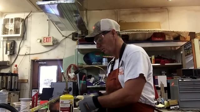 Stihl cleaning spark arrestor.. смотреть онлайн