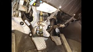 Вторые дублирующие педали на Киа СОУЛ KIA SOUL установка дублирующих педалей www.pedali24.ru