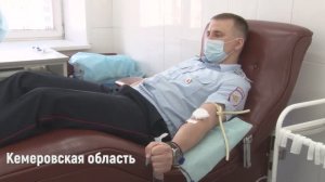 Сотрудники МВД России в Национальный день донора добровольно сдали кровь