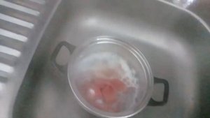 Быстрый способ дезинфекции губок для мытья посуды