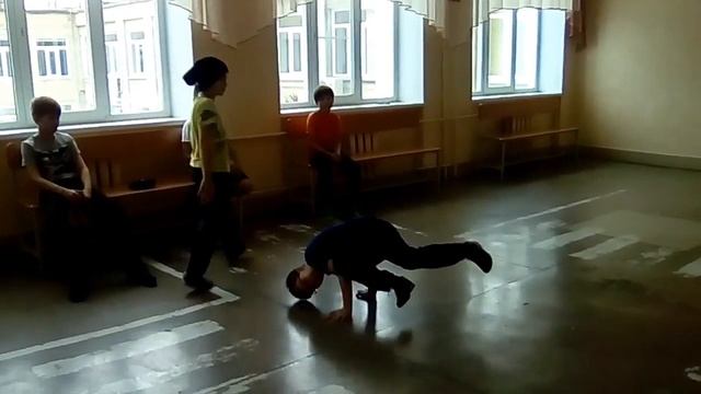 Мои друзья танцоры!? смотреть онлайн