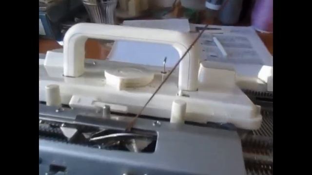 Машинное вязание с нуля. Практические советы начинающим вязать  на двухфонтурной машине Сильвер Рид