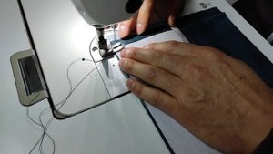 Бархатные шторы. Обработка верхнего края под люверсы.