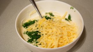 Оладьи с сыром и зеленью