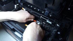 Как быстро почистить ролик захвата бумаги Brother DCP-1602R