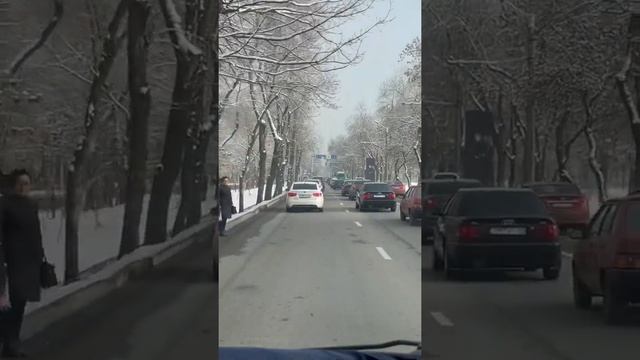 Almaty. The roads. Winter. Алматы. Проспект Абая.