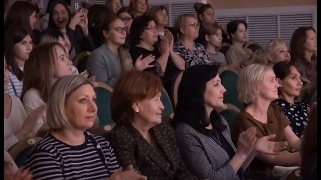 Лучший учитель Заречного работает в 220-ой школе, а воспитатель — в детском саду №15