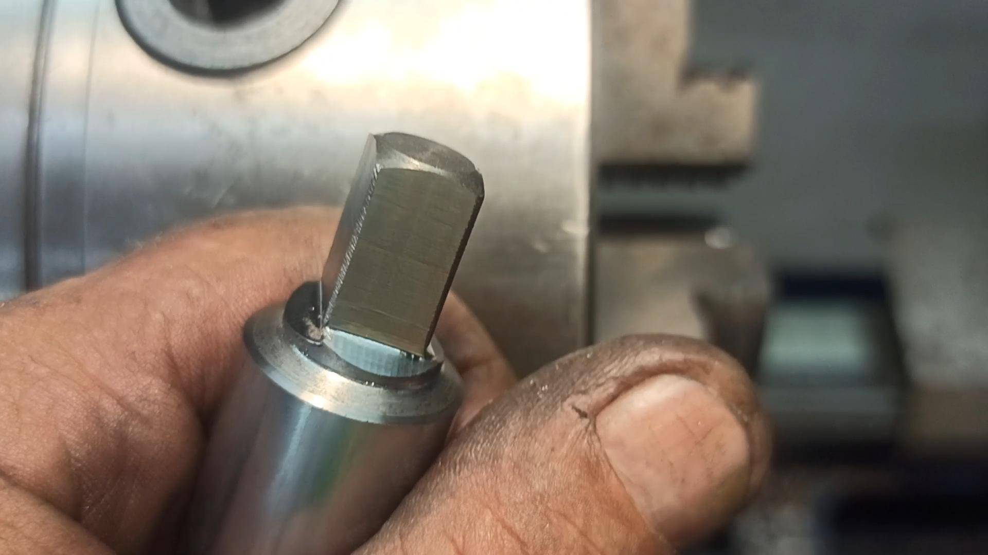 самодельный ключ для токарного патрона (#Фсёпро100) смотреть онлайн