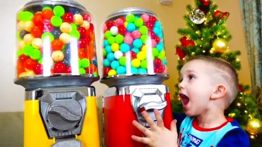 Смешные Детки Съели 10 килограмм Жвачки! Смешное видео для всей семьи смотреть онлайн