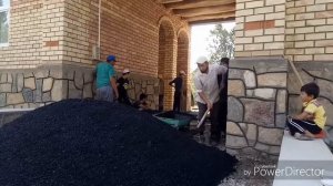 Сафед-Булон қишлоғидаги "Имоми - Аъзам" мадрасасида асфальт босиш ишлари