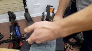 срываем резьбу болта на Kugoo M4 Pro