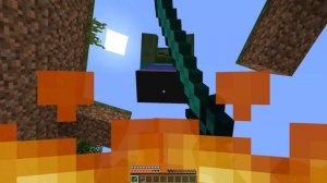 НУБ ПОСТРОИЛ ЗАЩИЩЕННЫЙ ДОМ В МАЙНКРАФТ ! НУБИК ПРОТИВ ЛЕТАЮЩАЯ РЫБА И ТРОЛЛИНГ ЛОВУШКА MINECRAFT