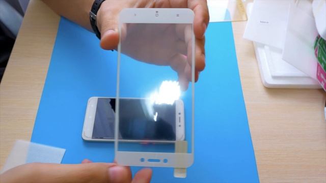 Full Cover стекло для смартфона! Плюсы и Минусы! Как наклеить стекло с полным покрытием!