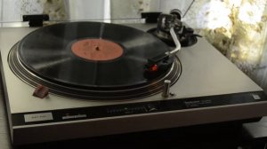 Всегда в продаже проигрыватель Technics SL 1800 MK2.