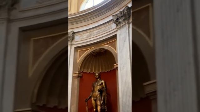 Здесь снимали сериал «Молодой папа» | Сколько стоит билет в музей Ватикана? 💶 #рим #путешествие смотреть онлайн