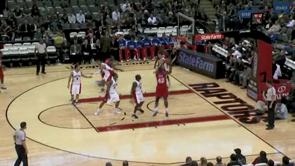 NBA - Elton Brand Lay-Up смотреть онлайн