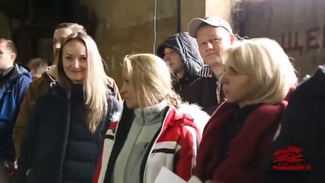 Мотошкола МотоДрайв. Сдача экзамена на крытой площадке ГИБДД.