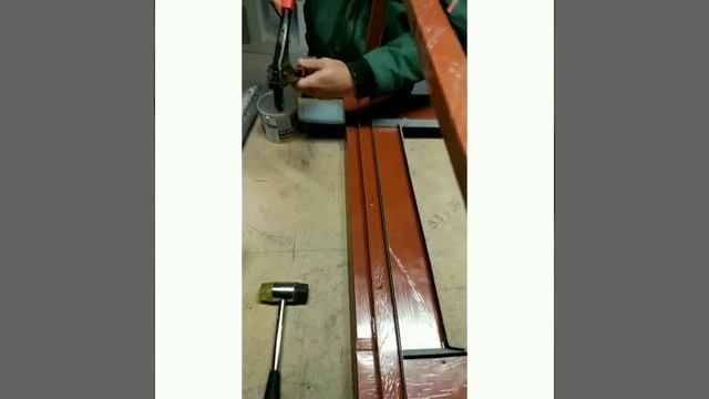Крышка на дымоход. Сборка крышки дымохода .
