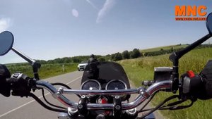 Duel Royal Enfield Interceptor 650 Vs. Triumph Street Twin