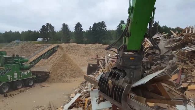 Мобильная дробилка для переработки КГМ и ТБО