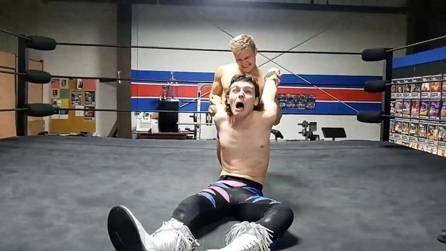 Gorgeous Gregory vs Kriss Sans #imagine #wrestling смотреть онлайн