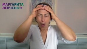 Как убрать отёки с век за 5 минут. Подтягиваем веки открываем глаза. Всё просто!