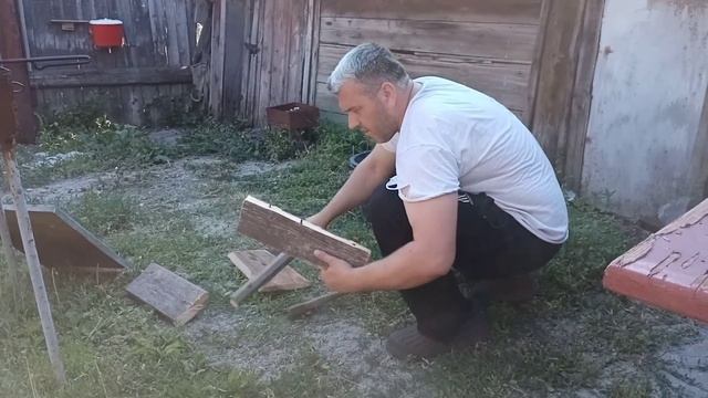 Обзор коптильни горячего копчения Forester с термометром 25×26 см смотреть онлайн