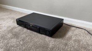 Sony DVP-S330 Single DVD Compact Disc CD Player