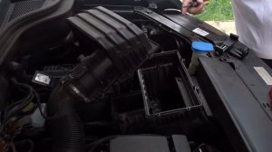 How to change an AIR FILTER on a VW ATLAS