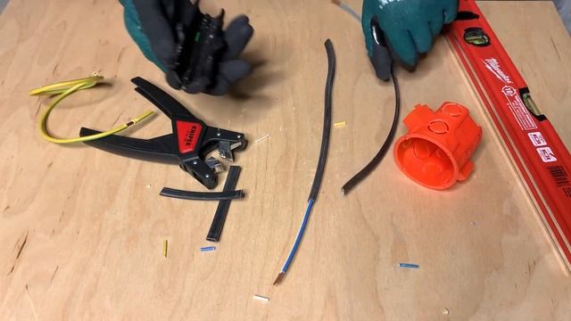 Стриппер Knipex KN-1264180 основные моменты смотреть онлайн