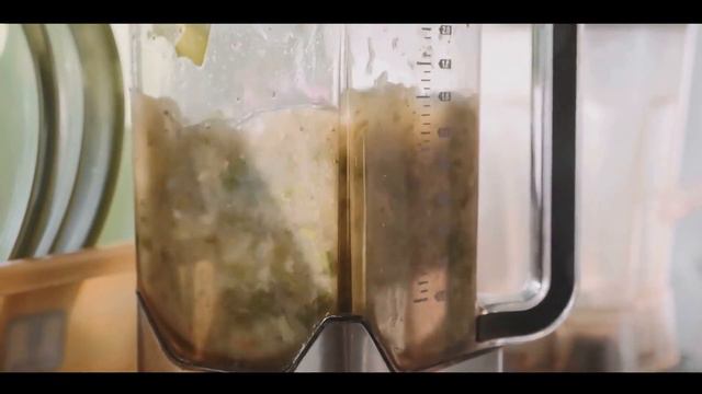 The Unexpected Link Between Spinach and Strong Bones смотреть онлайн