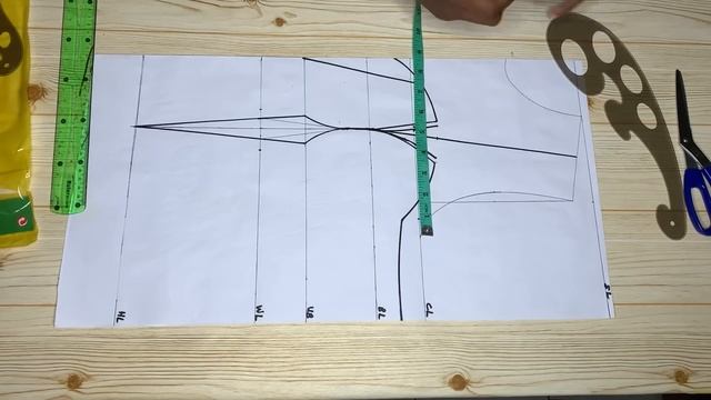 How to Draft a Bustier Pattern with a Deep Neckline|Easy pattern Drafting Tutorial. смотреть онлайн